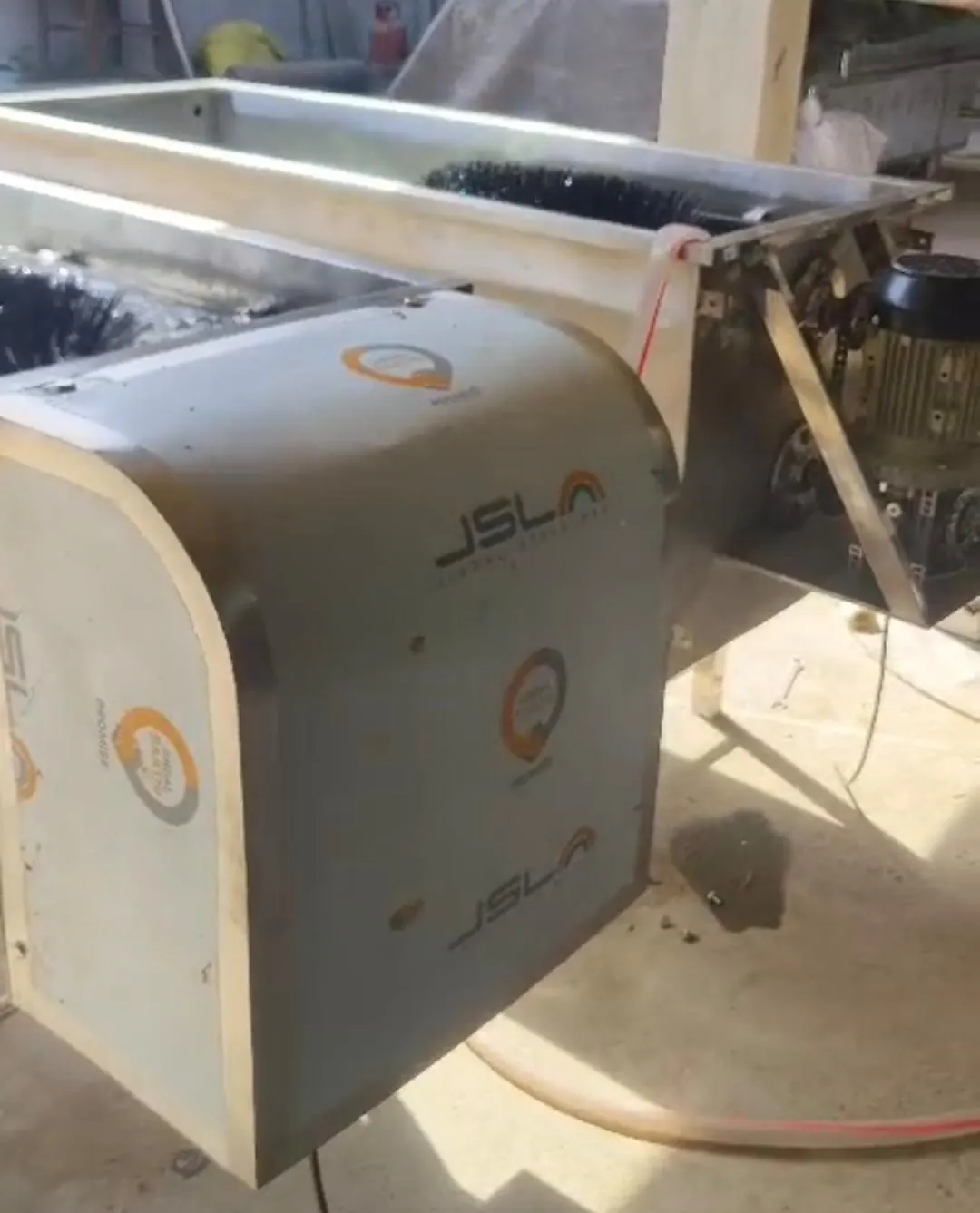 Industrial refrigeration unit installation